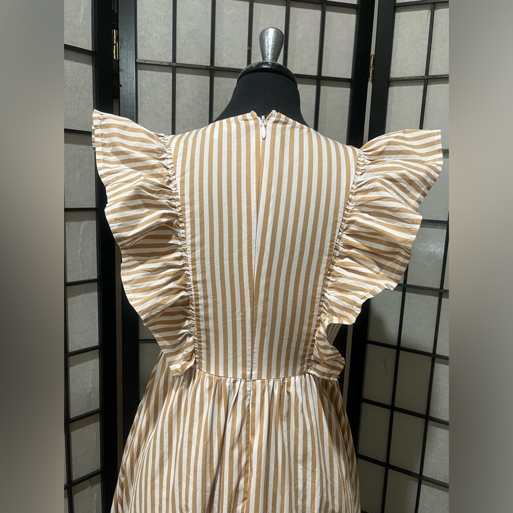 SUGARLIPS LUNA Striped Ruffle- SHOULDER MIDI Dress in Beige and White SIZE S - Picture 8 of 12